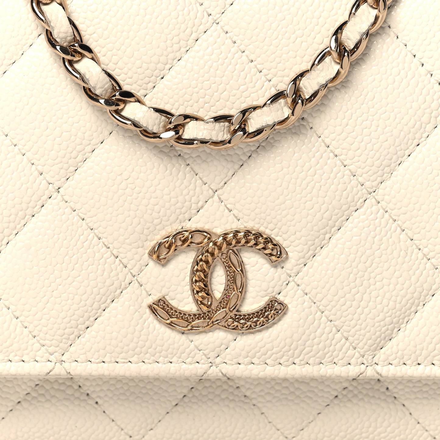 Caviar Quilted Chain CC Wallet On Chain WOC White