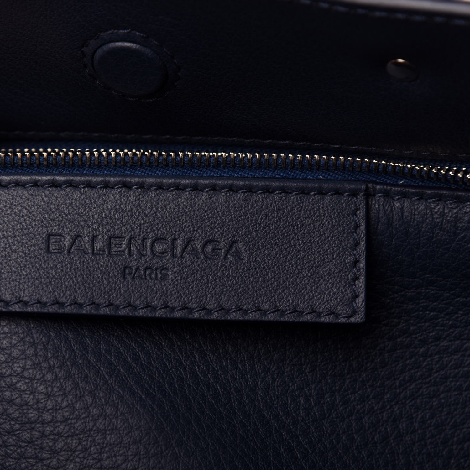 Balenciaga Veau Papier A6 Zip Around Tote Bleu Profond 7 of 11