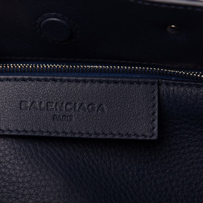 Balenciaga Veau Papier A6 Zip Around Tote Bleu Profond 7 of 11