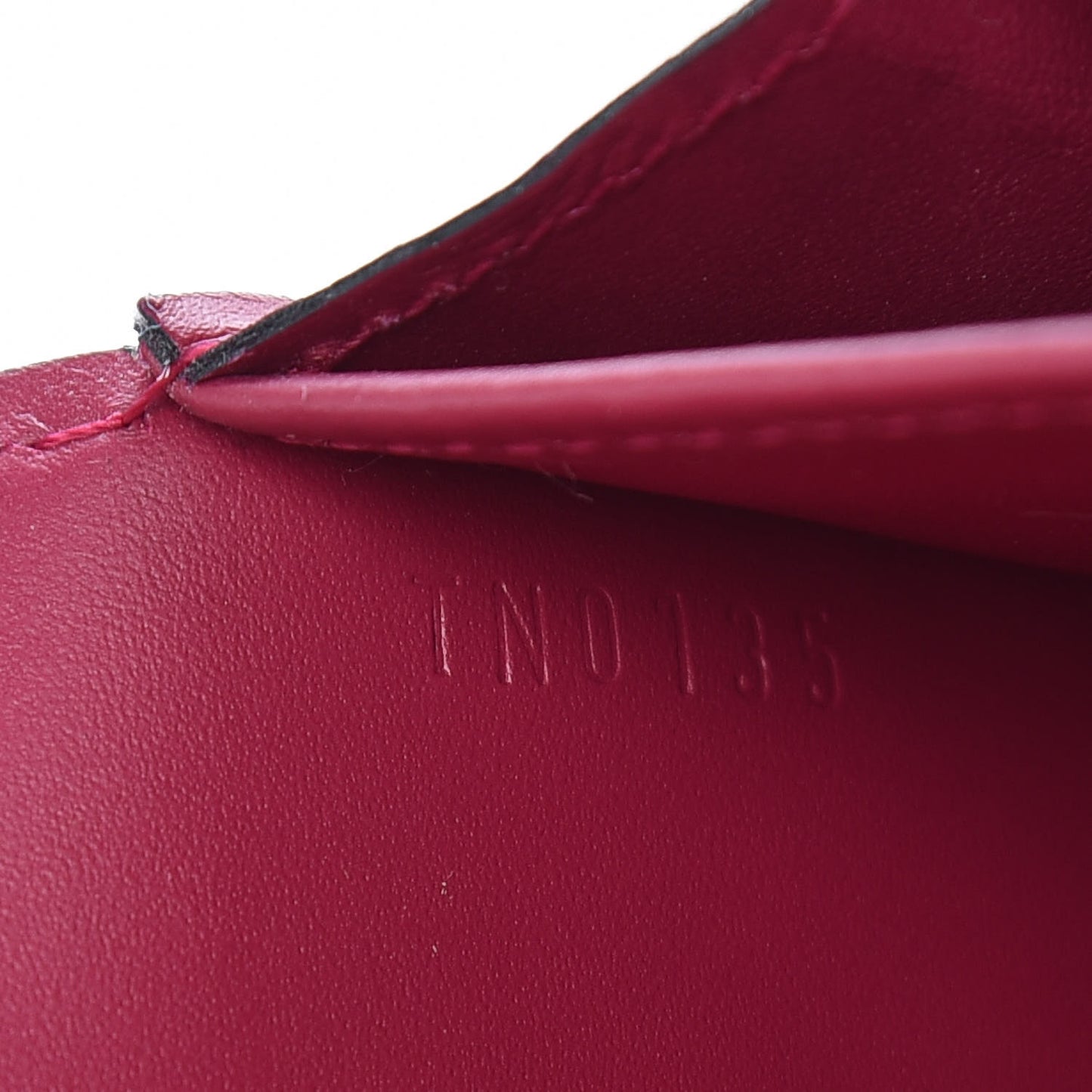 Vernis Chaine Wallet Rose Indien