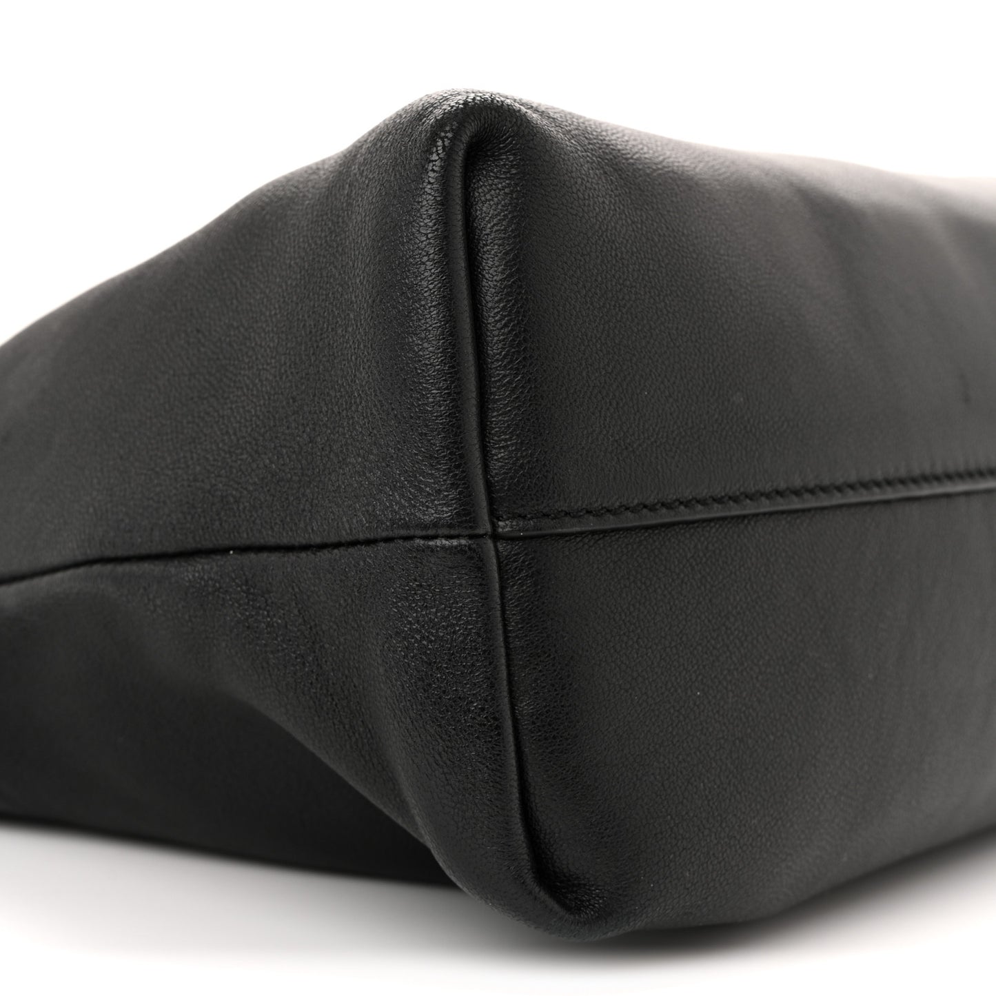 Mellow Nappa Medium Donut Chain Flamenco Knot Clutch Black