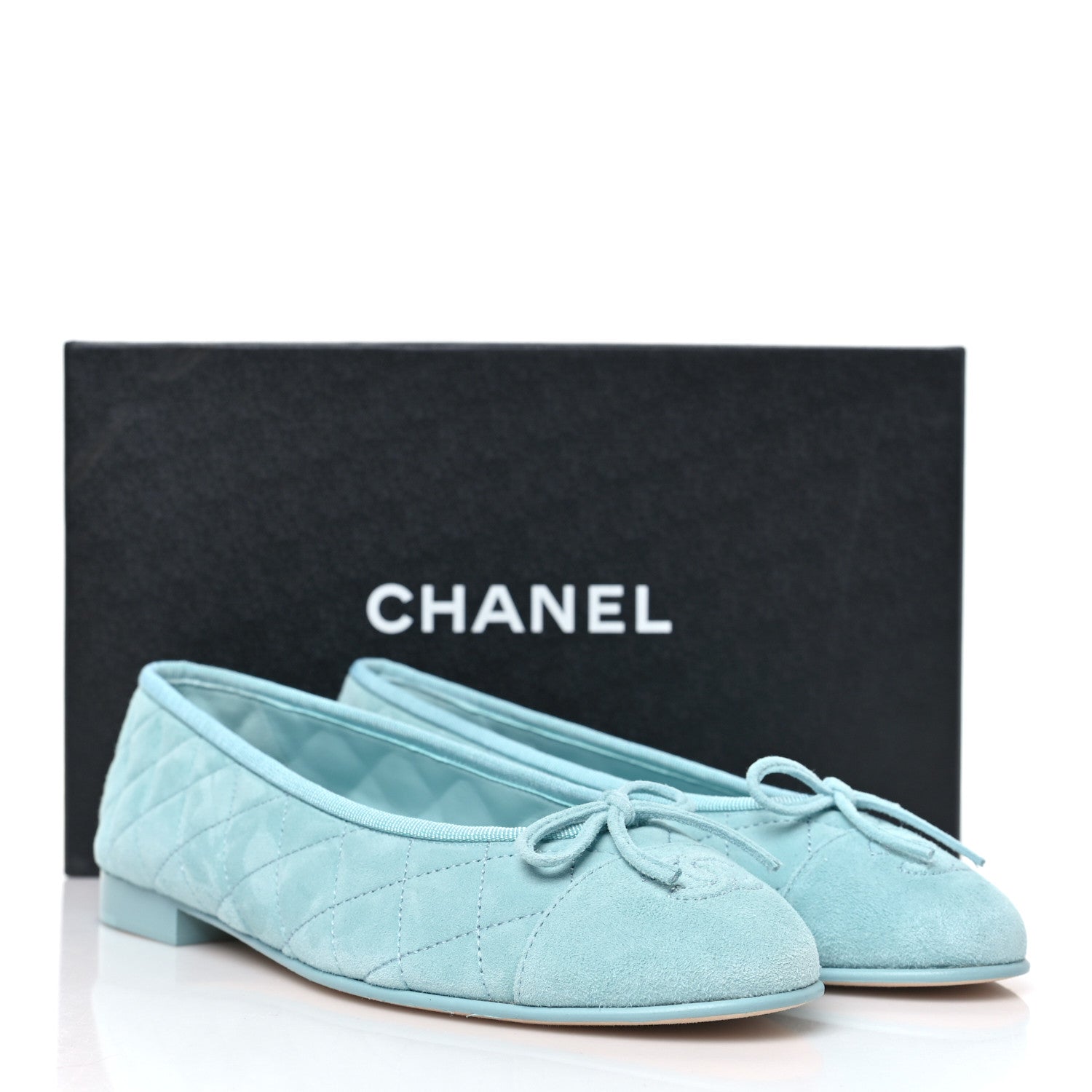 Chanel Suede Calfskin Quilted Cap Toe CC Ballerina Flats 38 Light