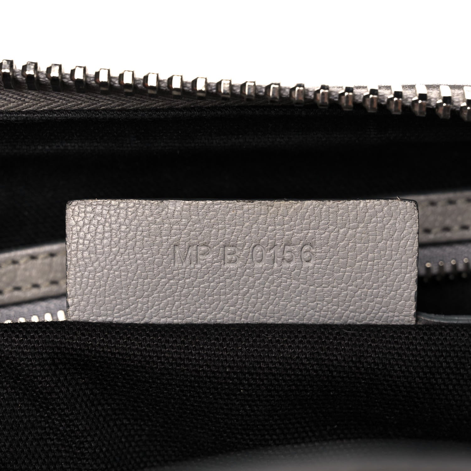 Givenchy Sugar Goatskin Medium Antigona Pearl Grey 7 of 19