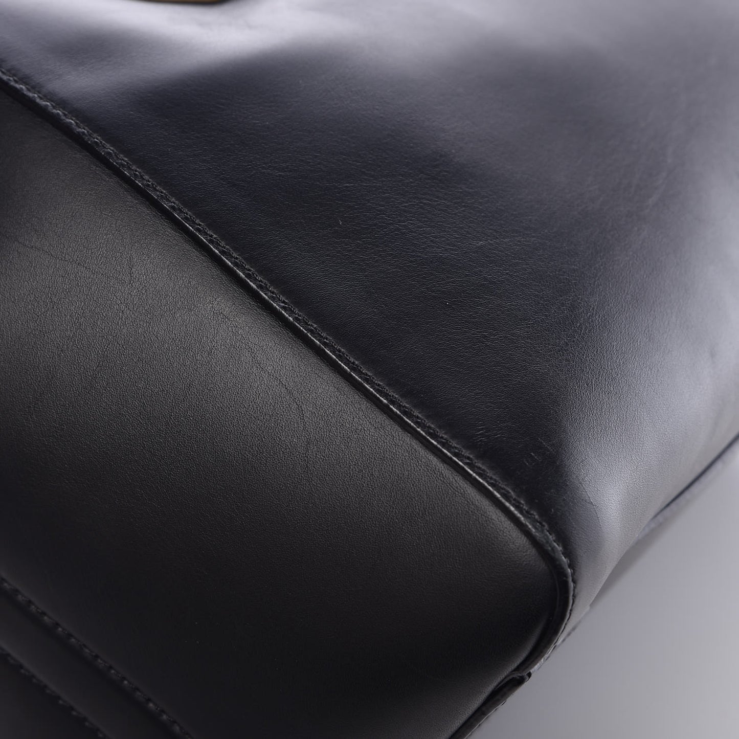Smooth Calfskin Medium Tri-Color Antigona Black Green