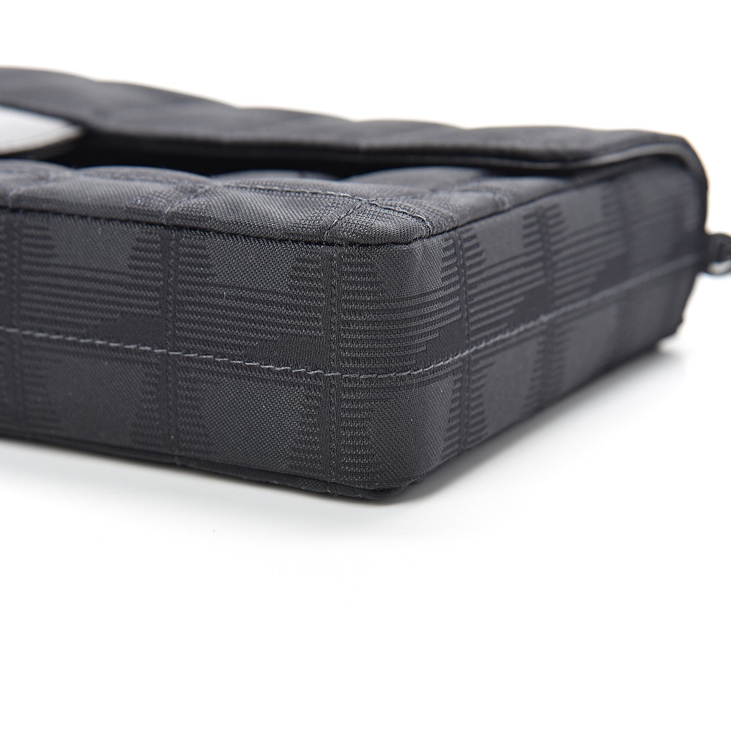 Nylon Travel East West Flap Black