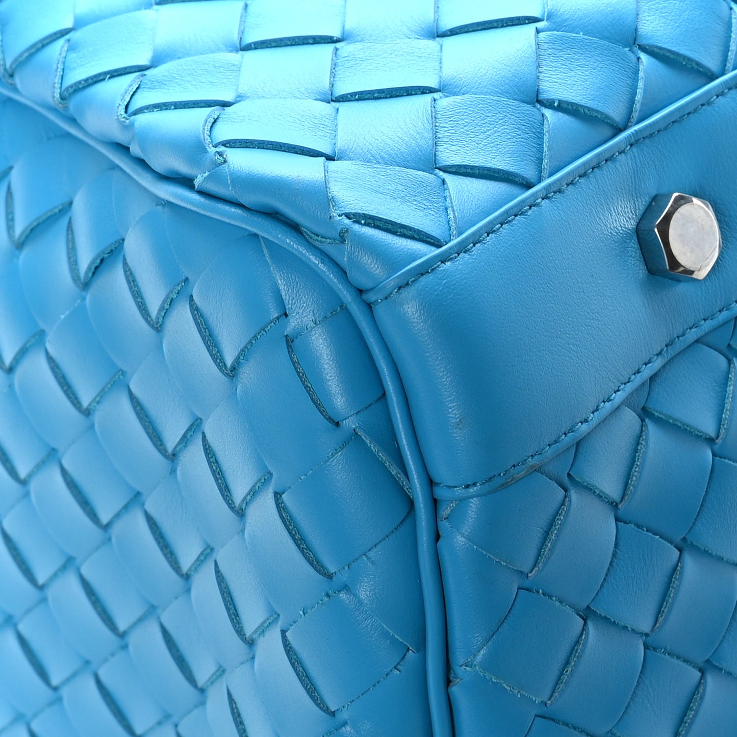 Nappa Intrecciato Medium Duffle Bag Pool