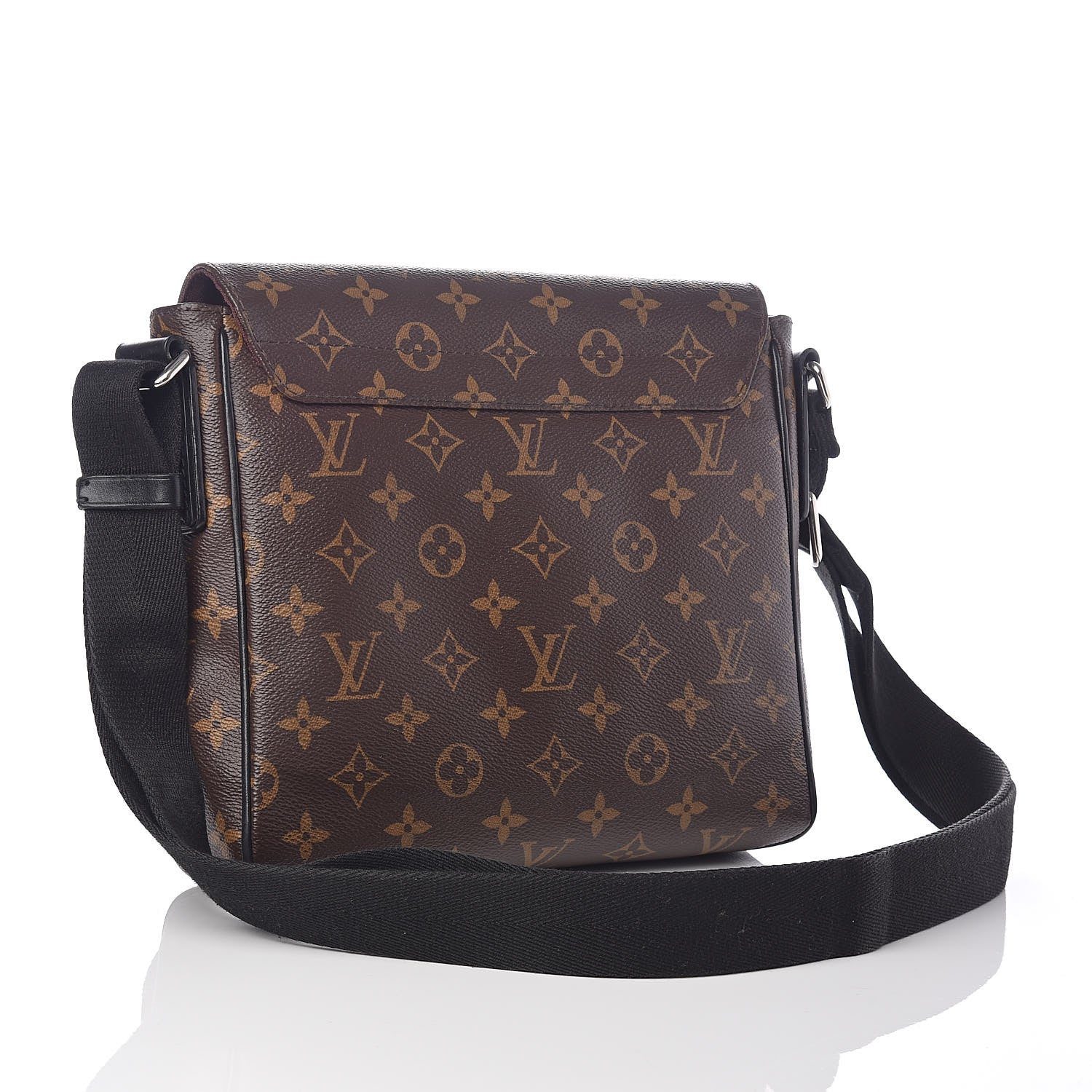 Louis Vuitton Monogram Macassar District PM 3 of 9