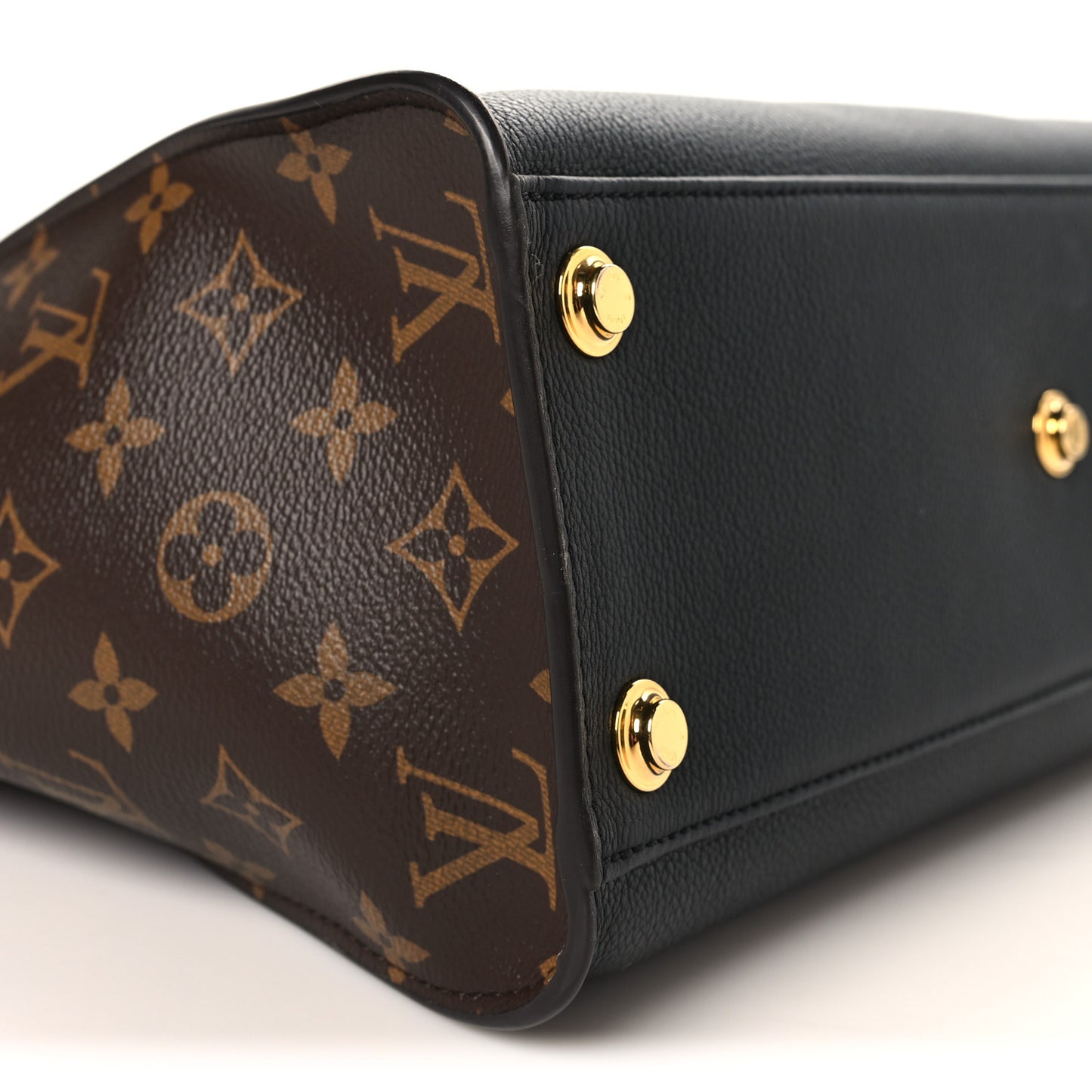 Calfskin Monogram On My Side Black