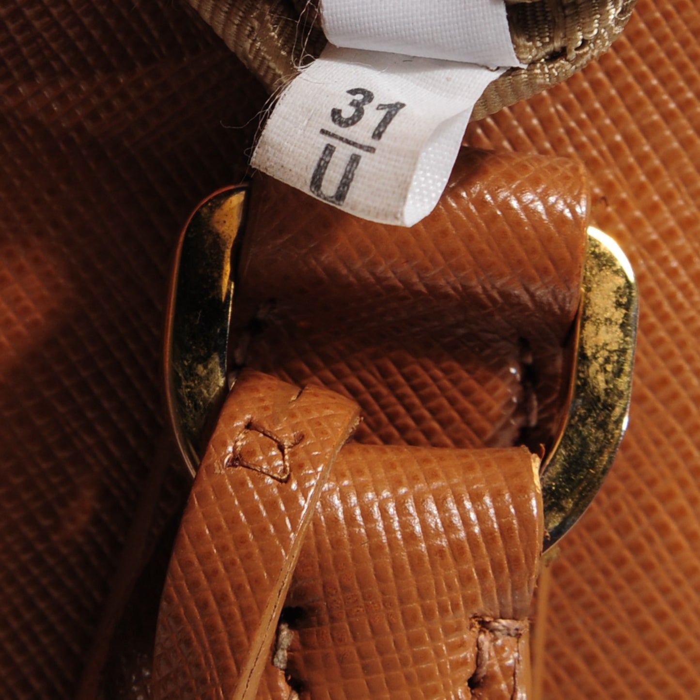 Saffiano Medium Galleria Double Zip Tote Caramel
