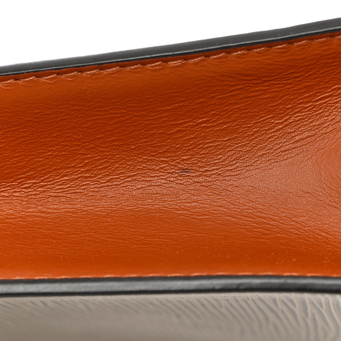Epi Monogram Pochette Voyage MM