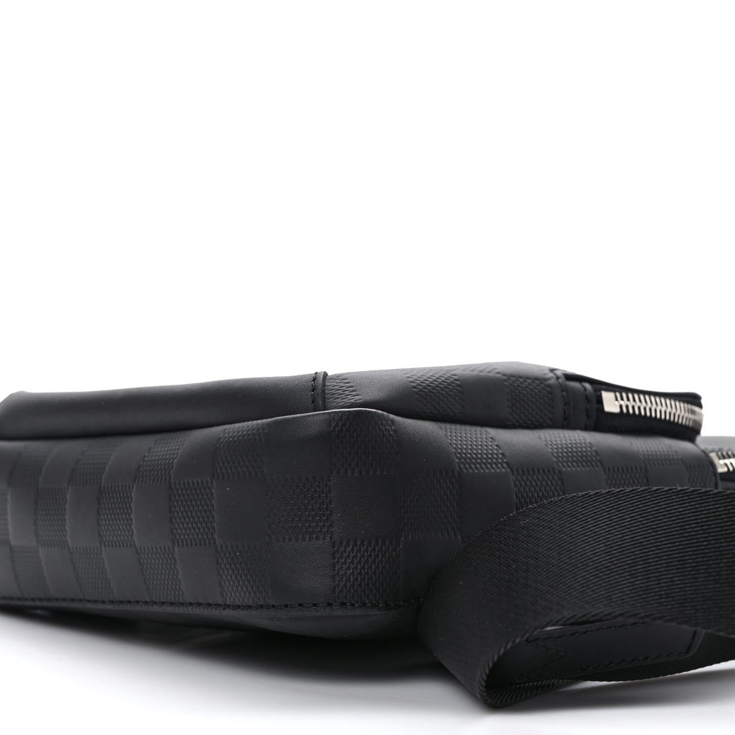 Louis Vuitton Damier Infini Avenue Sling Bag Onyx 8 of 8