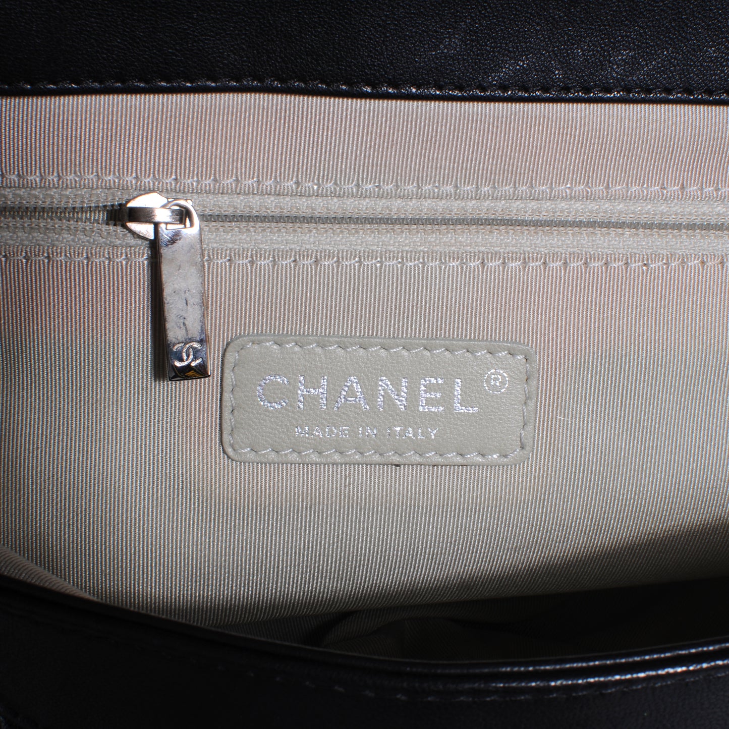 Lambskin Chain Around Medium Messenger Bag Black