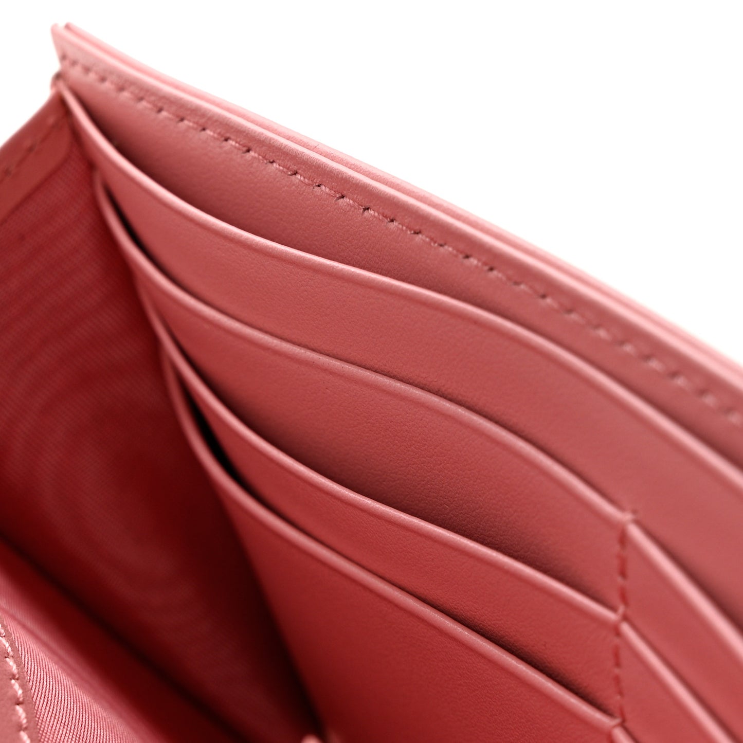 Calfskin Matelasse GG Marmont Continental Wallet Perfect Pink