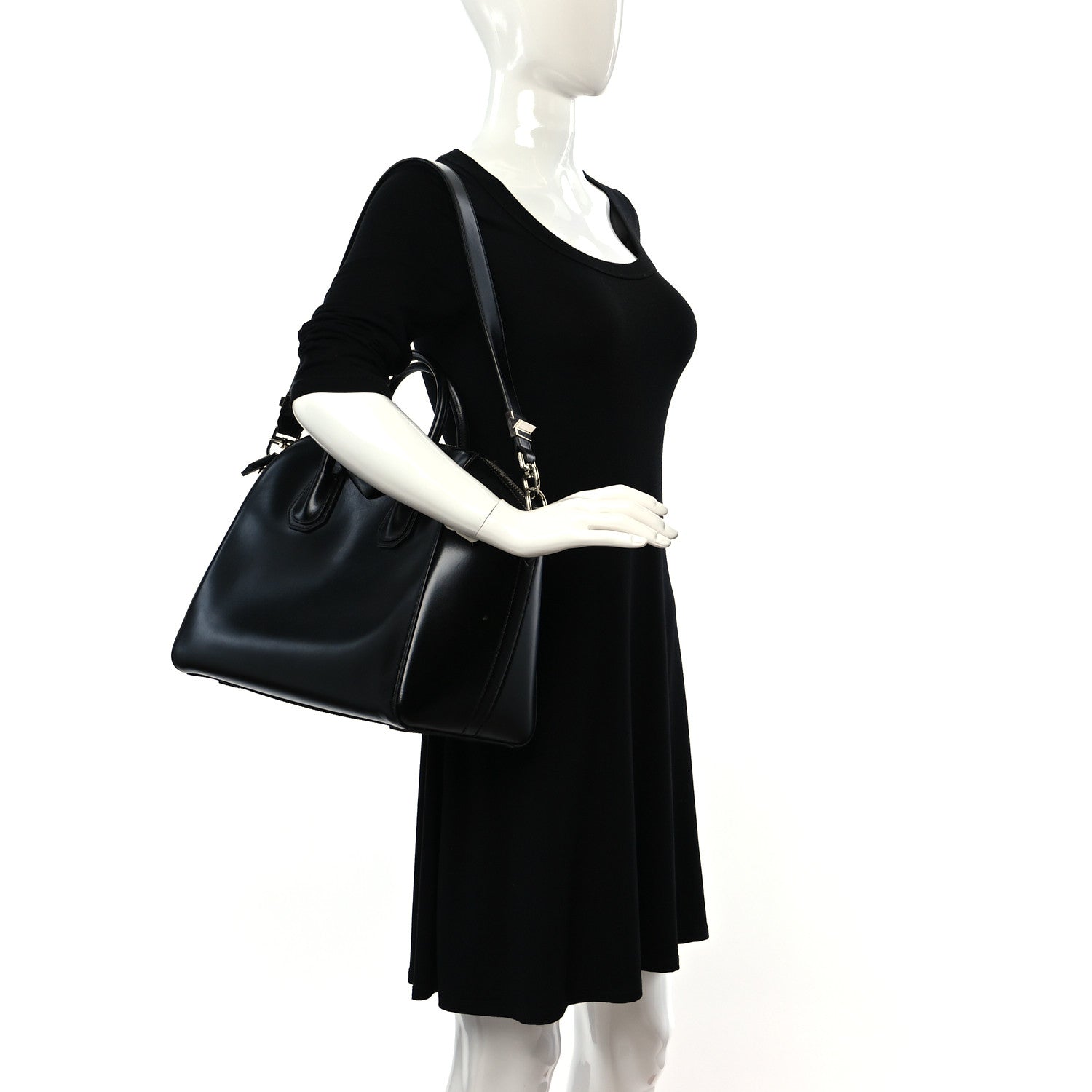 Givenchy Shiny Lord Calfskin Medium Antigona Black 2 of 10