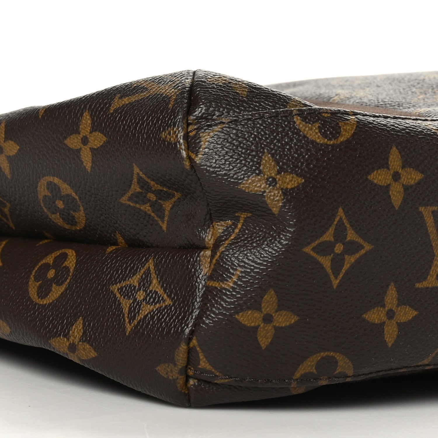 Louis Vuitton Monogram Cabas Beaubourg 8 of 10