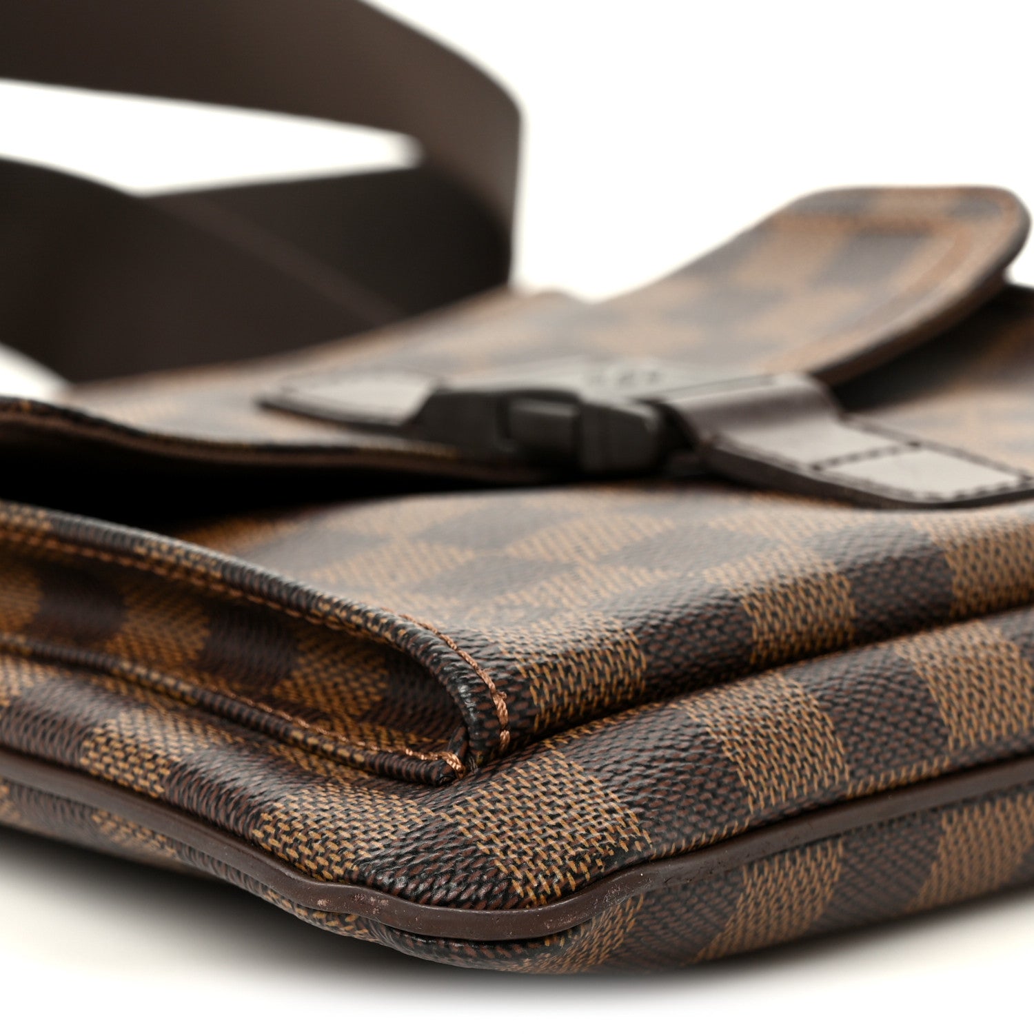 Louis Vuitton Damier Ebene Pochette Melville 9 of 12