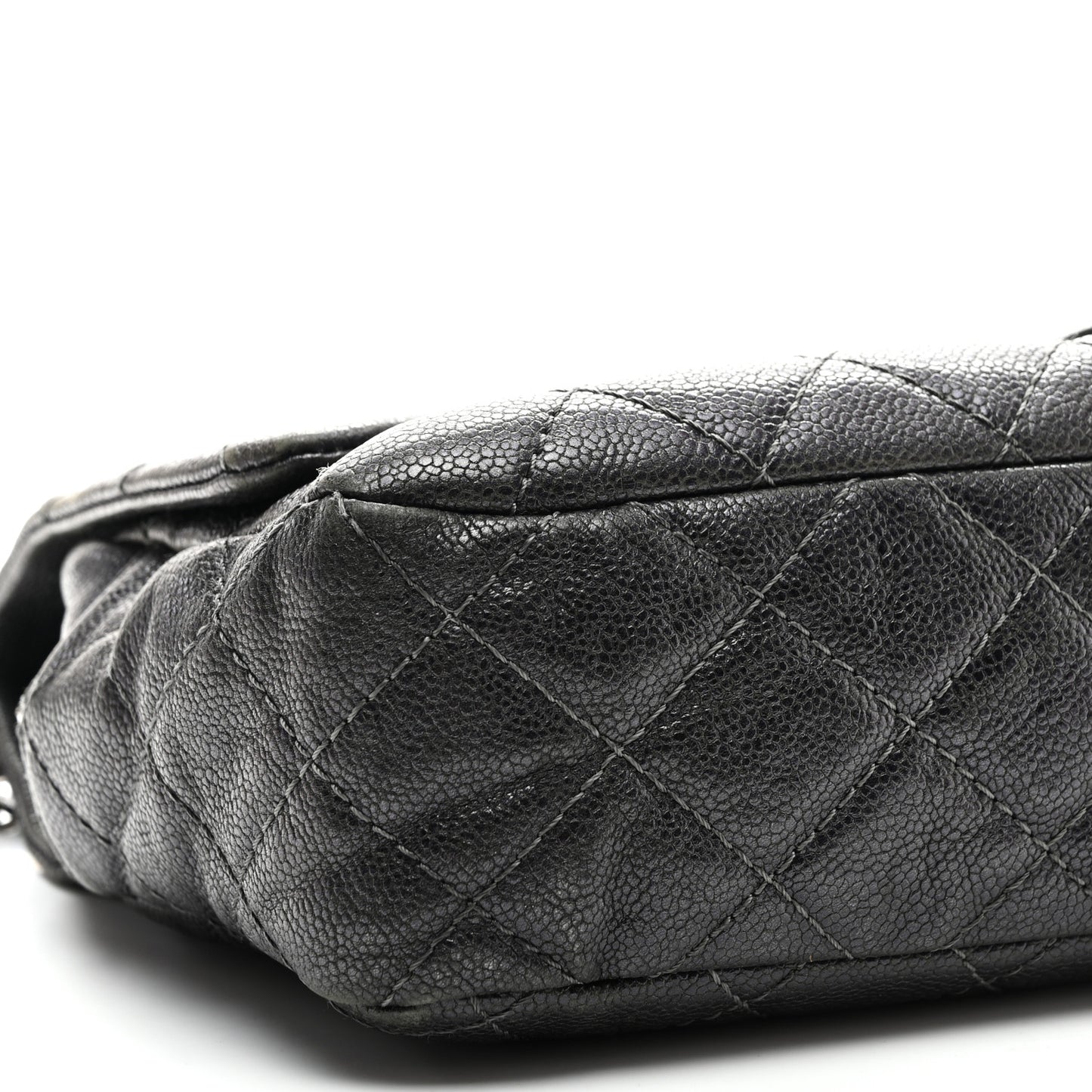 Iridescent Caviar Quilted Jumbo Easy Flap Grey