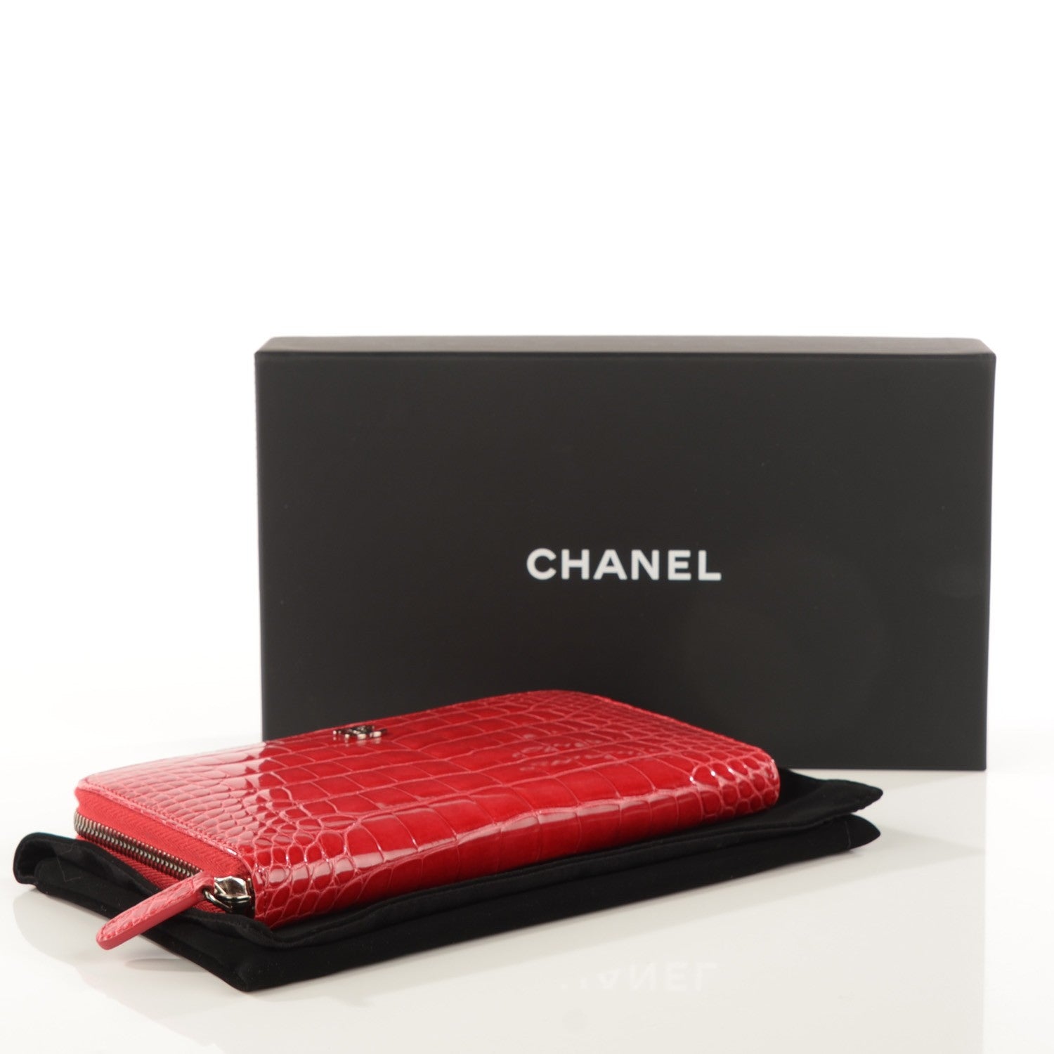 Chanel Alligator Large Gusset Zip Around Wallet Red 4 of 8