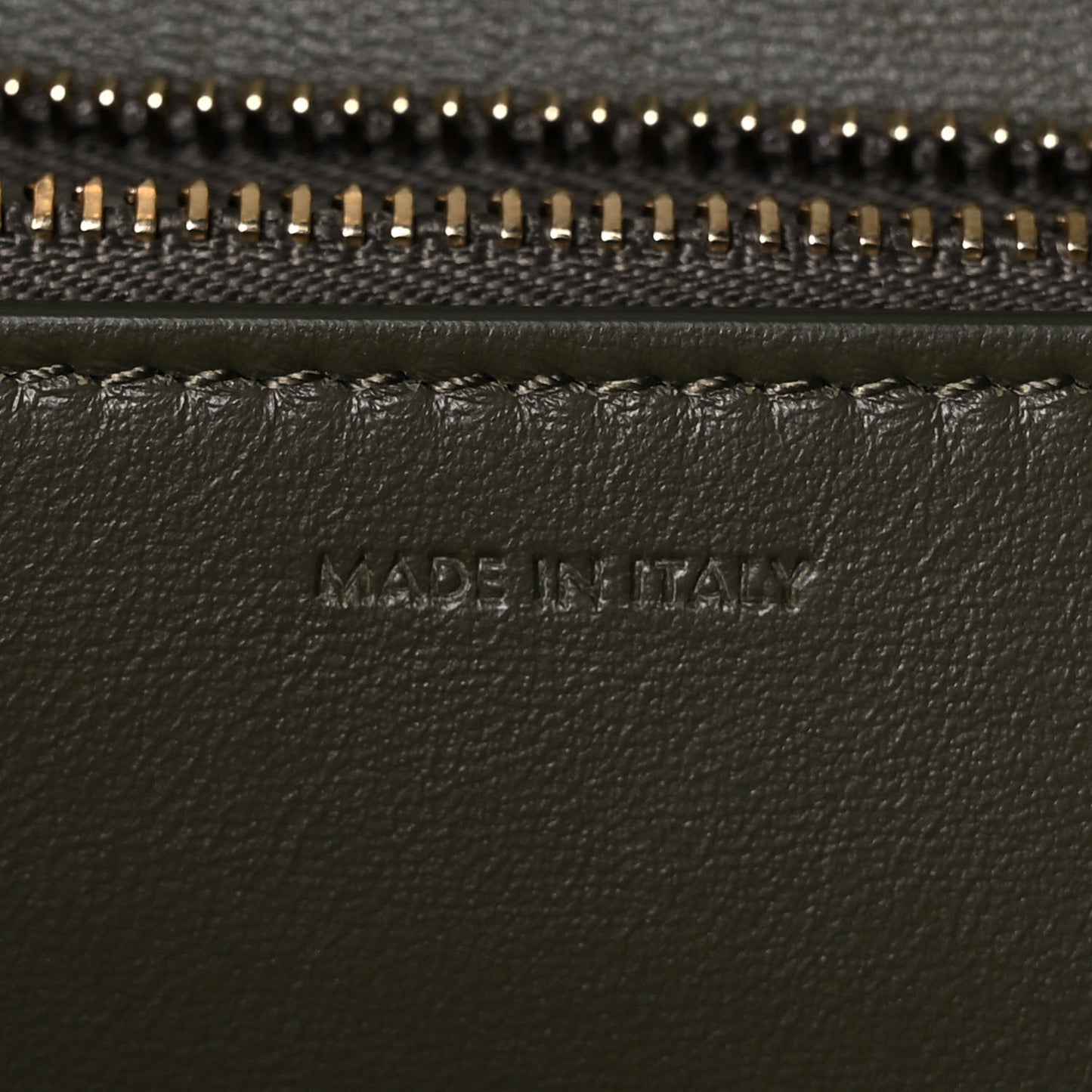 Box Calfskin Medium Classic Box Flap Bag Army Green