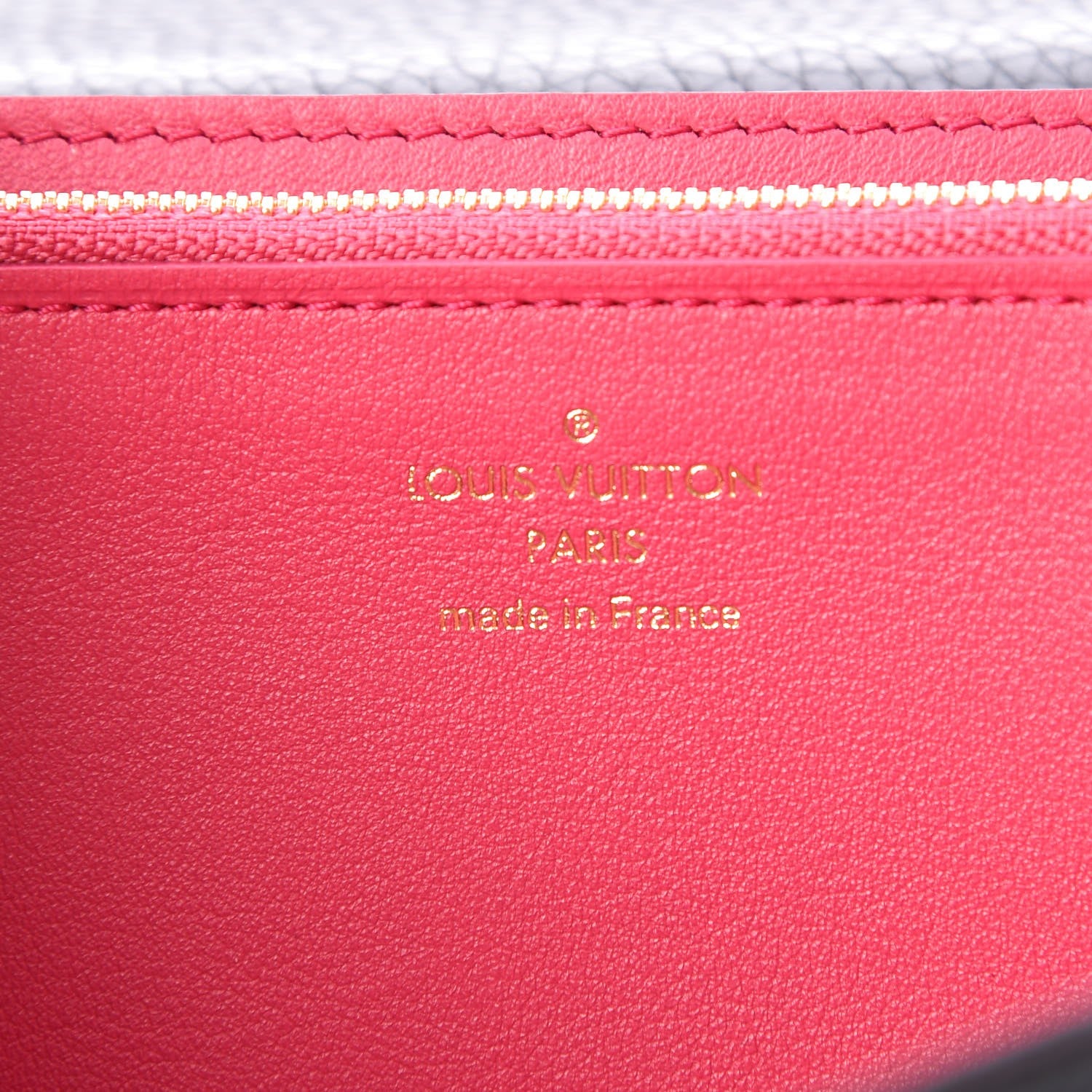 Louis Vuitton Taurillon Capucines Wallet Black 6 of 7