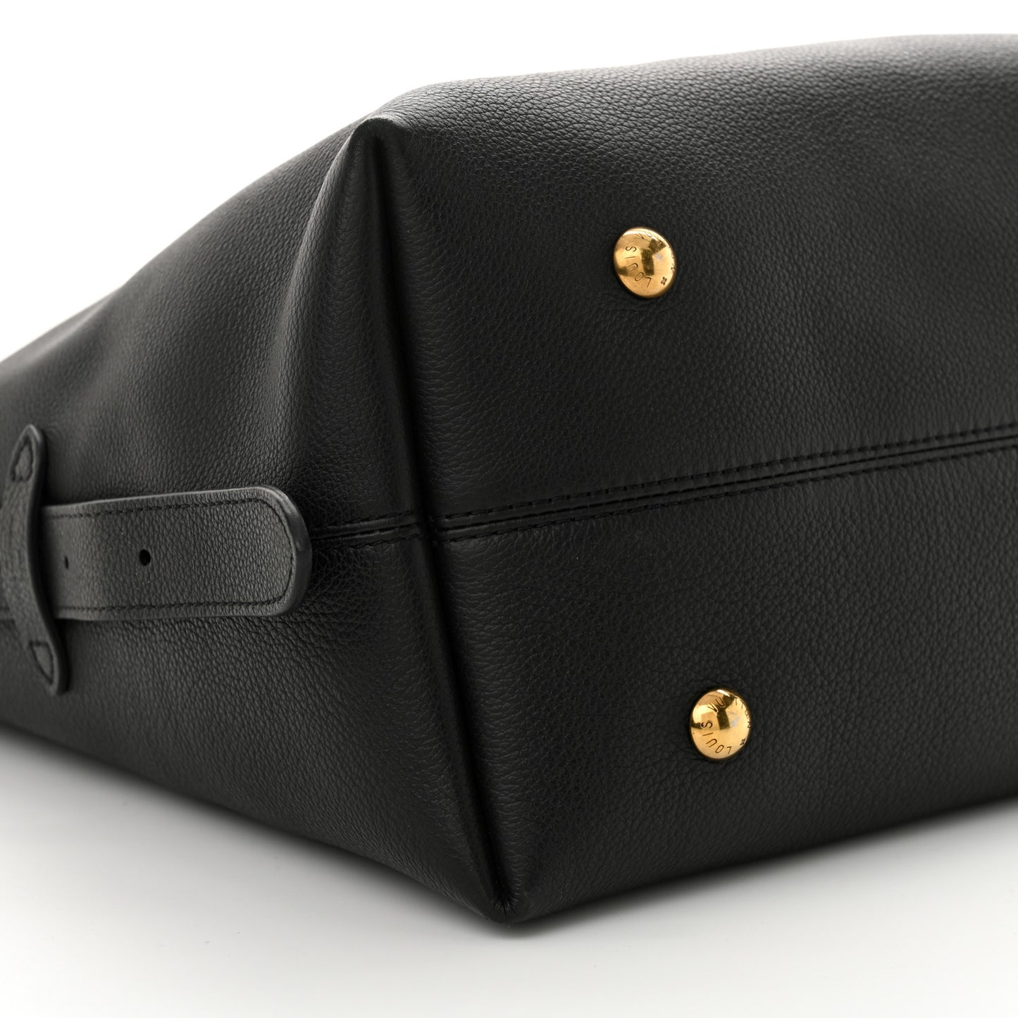Grained Calfskin Low Key Hobo MM Black