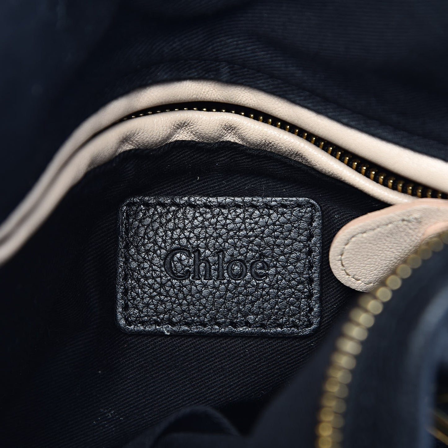 Calfskin Medium Paraty Black