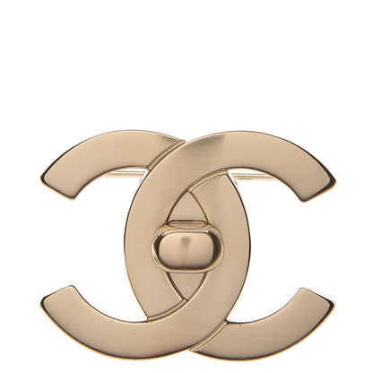 Chanel CC Turnlock Brooch Gold 1 of 4