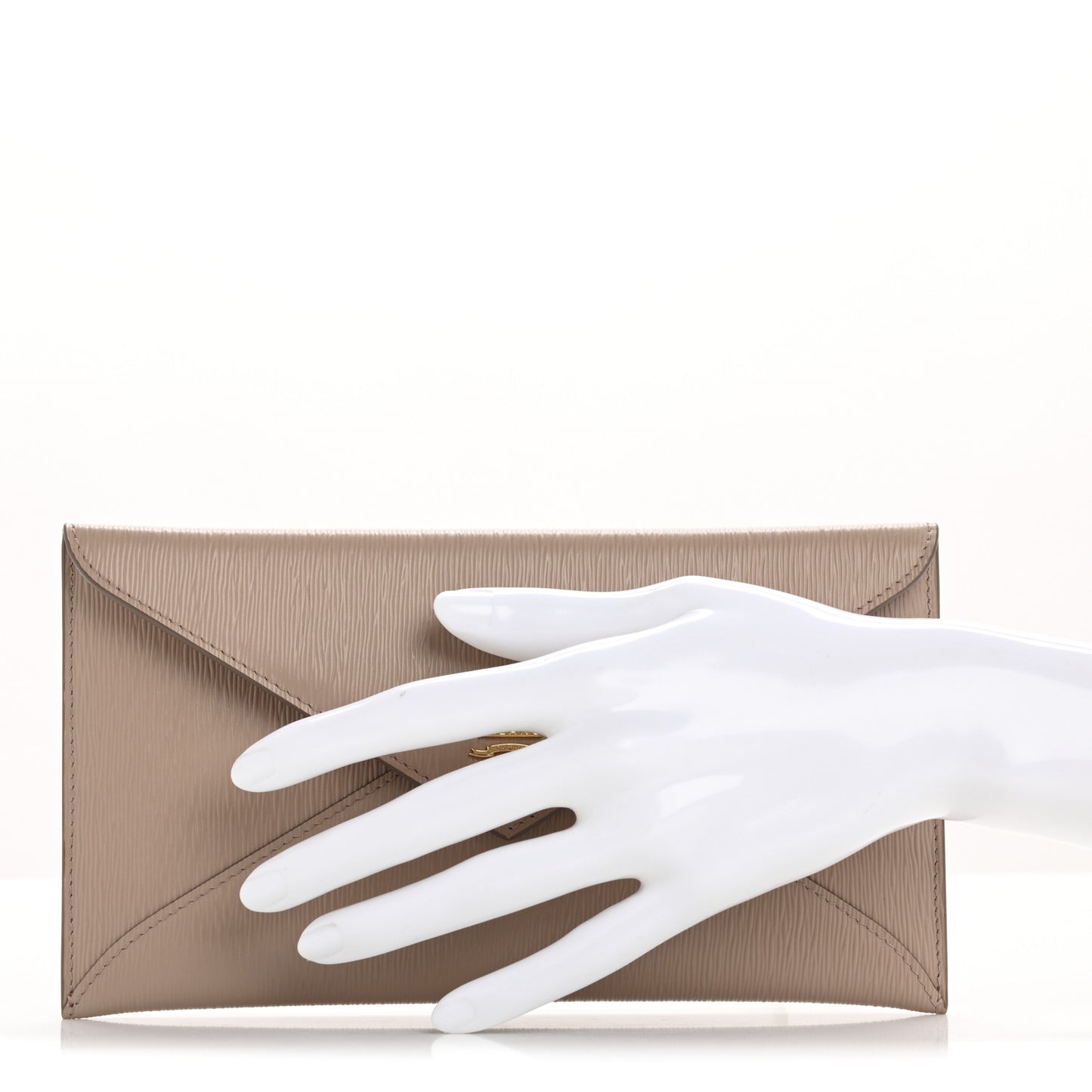 Vitello Move Envelope Wallet Cipria