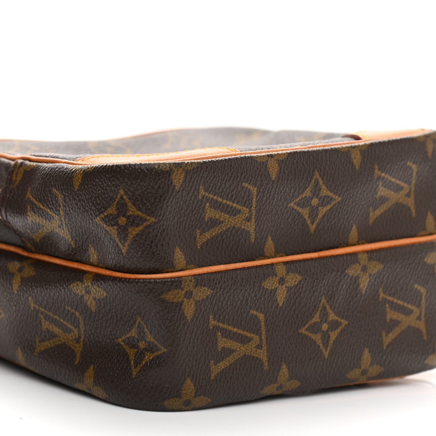 Monogram Amazone