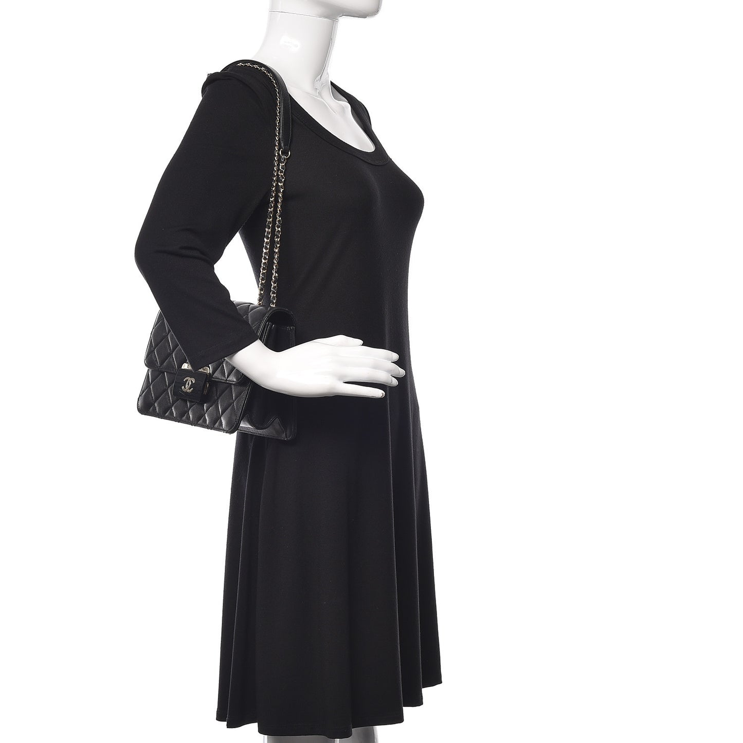 Sheepskin Quilted Beauty Lock Flap Black