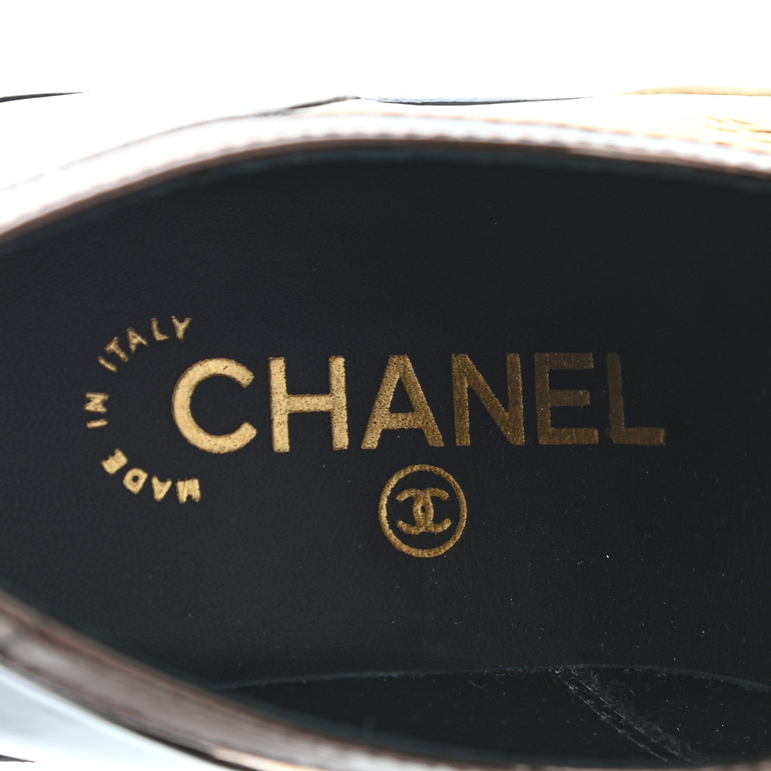 Chanel Crumpled Lambskin Patent CC Lace Up Oxfords 39.5 White Gold Black 8 of 11