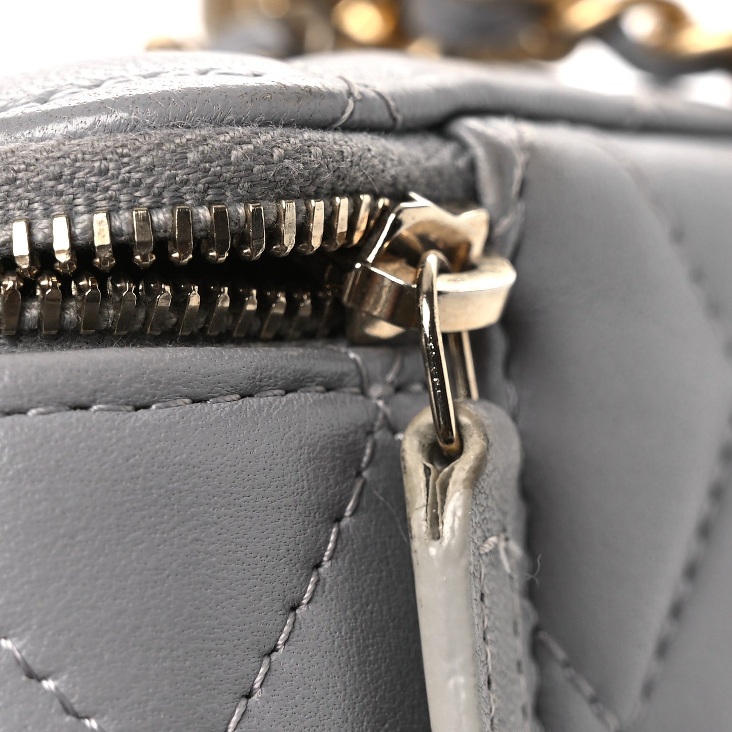 Lambskin Quilted Small Pearl Crush Vanity Case With Chain Grey