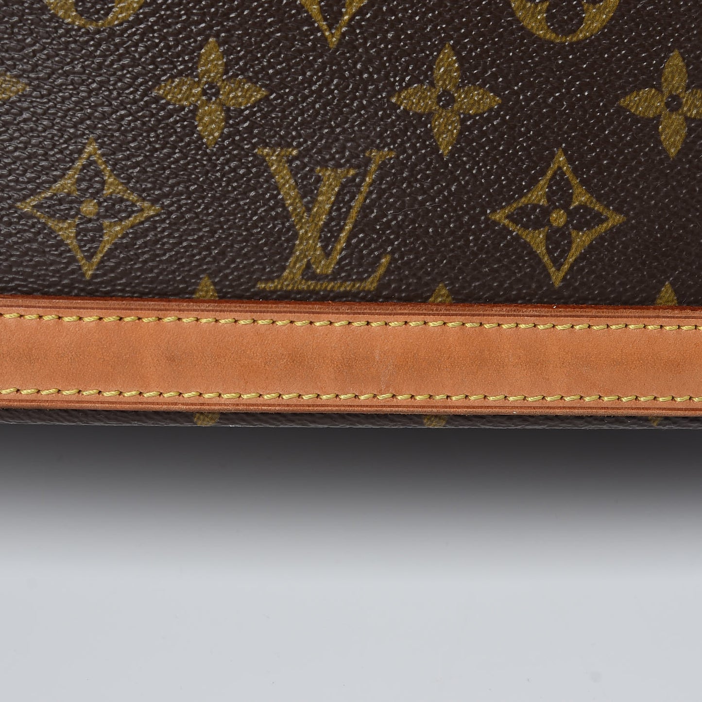 Monogram Babylone