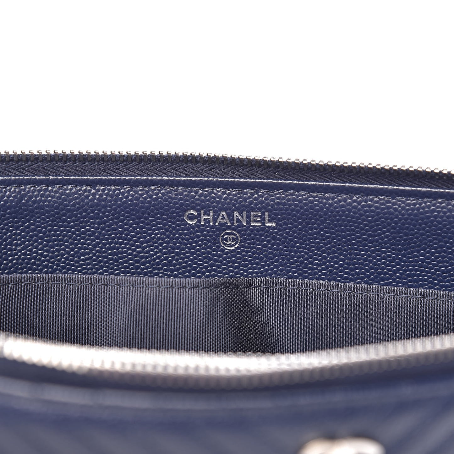 Caviar Chevron Quilted Large Zipped Clutch Navy