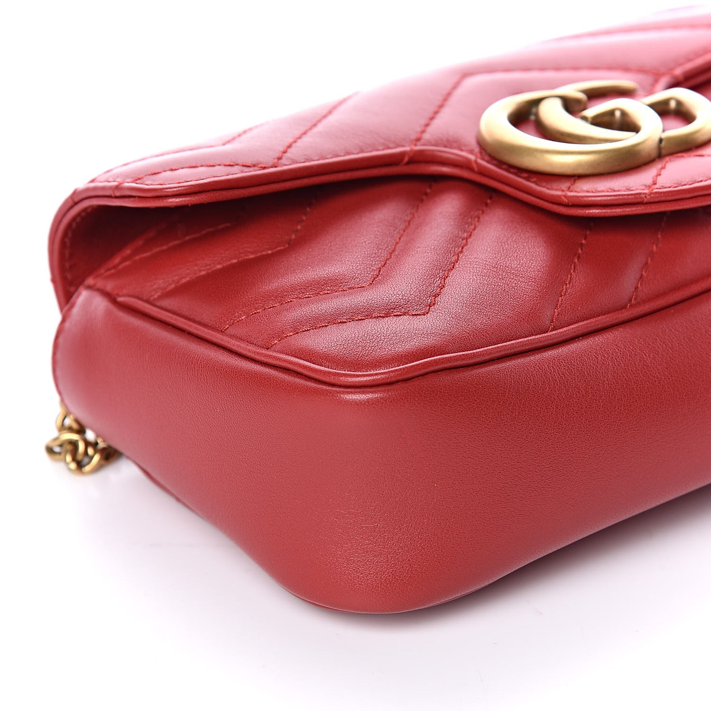 Calfskin Matelasse Super Mini GG Marmont Shoulder Bag Hibiscus Red