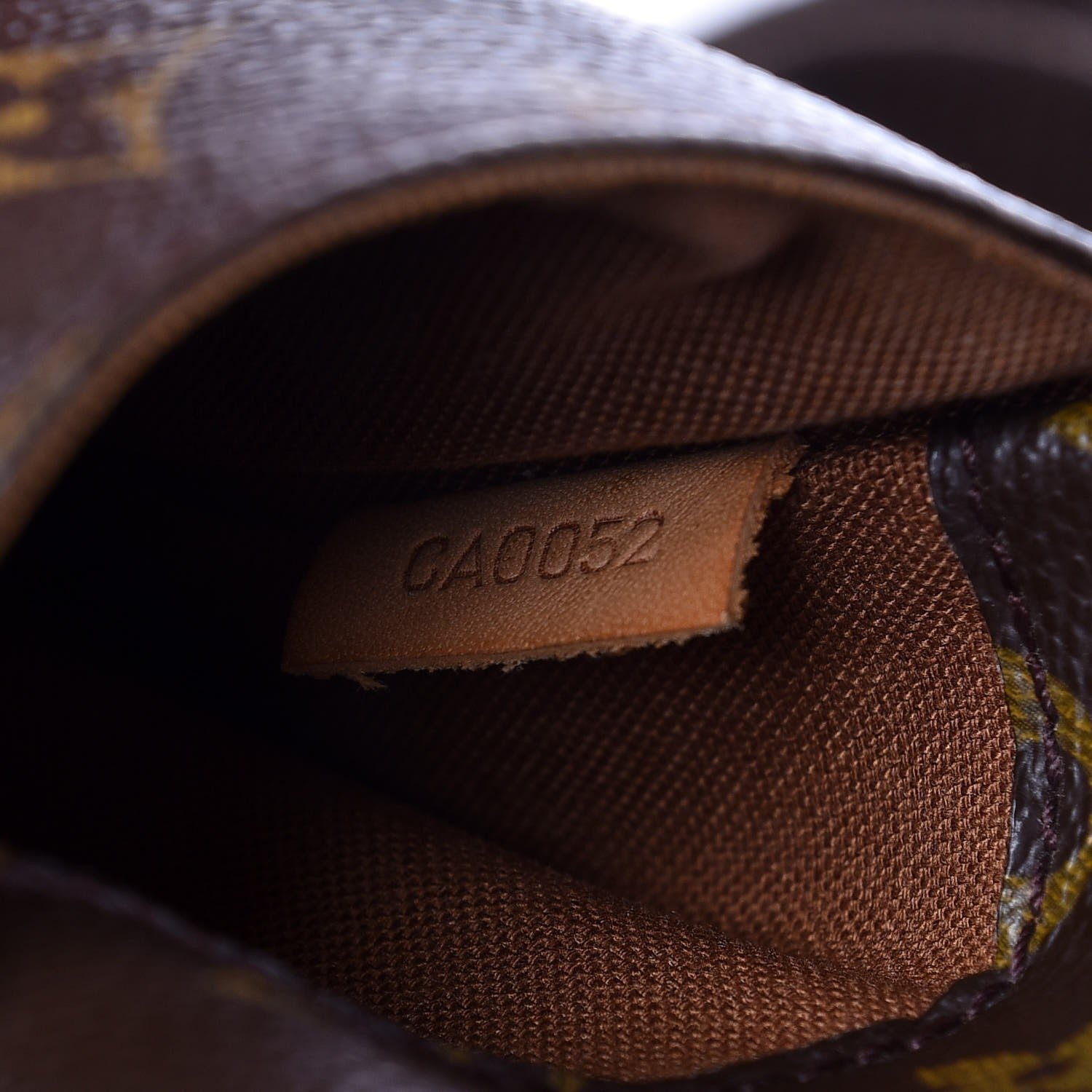 Louis Vuitton Monogram Pochette Gange 7 of 9