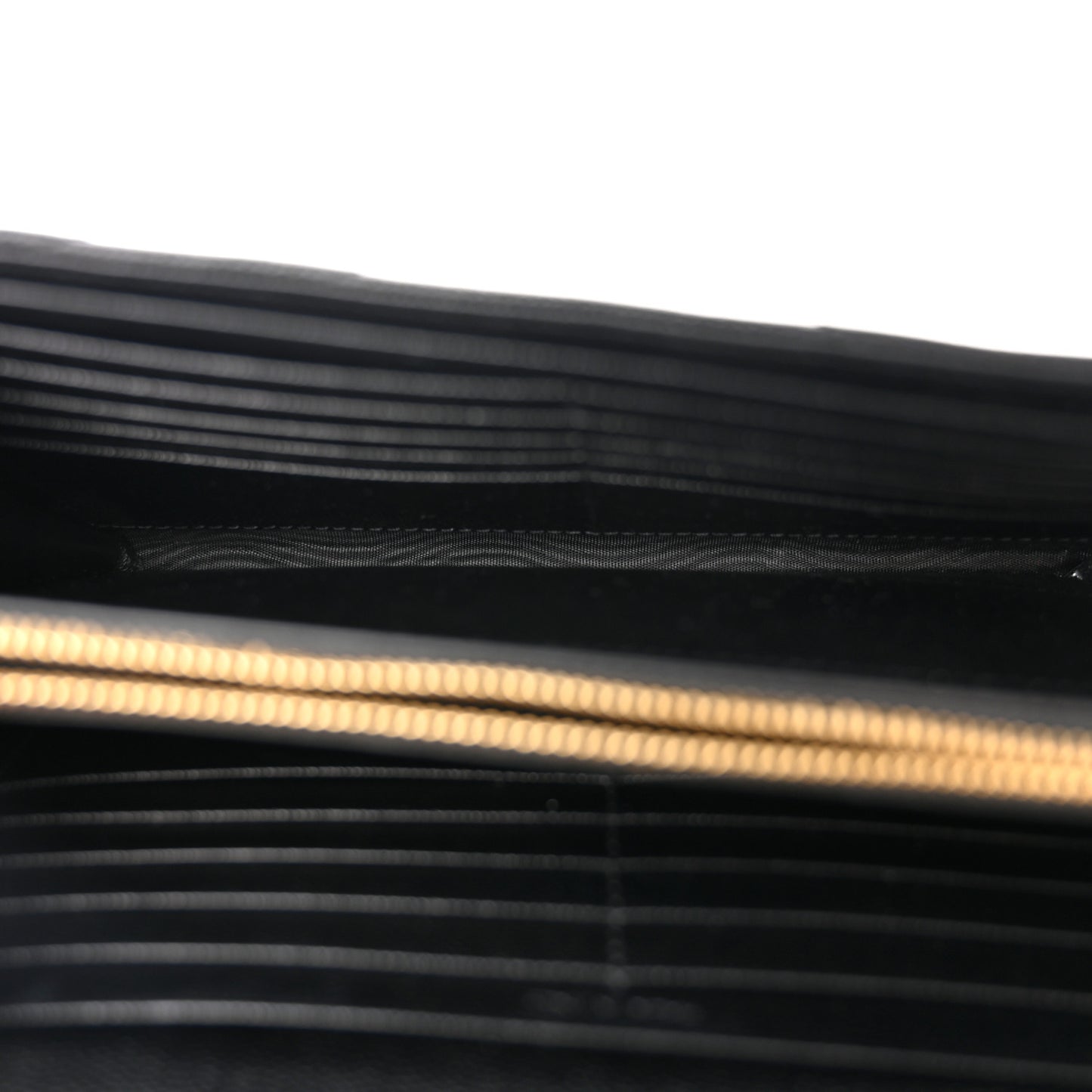 Grain De Poudre Matelasse Chevron Monogram Chain Wallet Black
