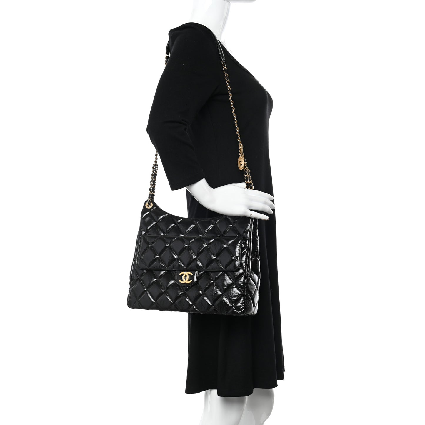 Shiny Crumpled Calfskin Quilted Large Wavy CC Hobo Black