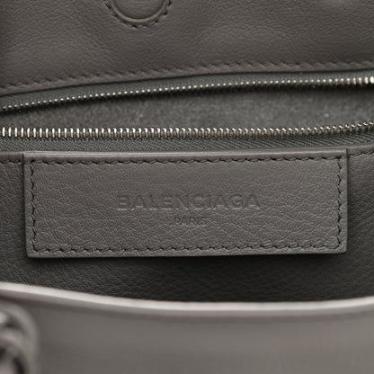 Balenciaga Veau Papier A6 Zip Around Tote Gris Acier 8 of 9