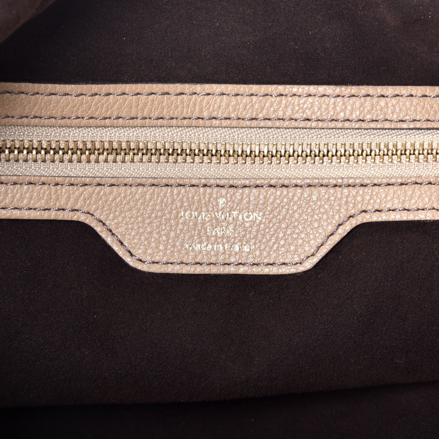 Louis Vuitton Mahina L Coquille 6 of 8