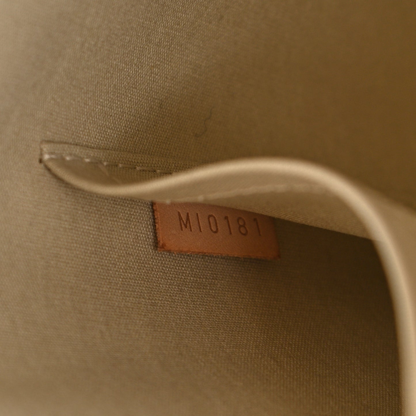 Vernis Alma GM Blanc Corail