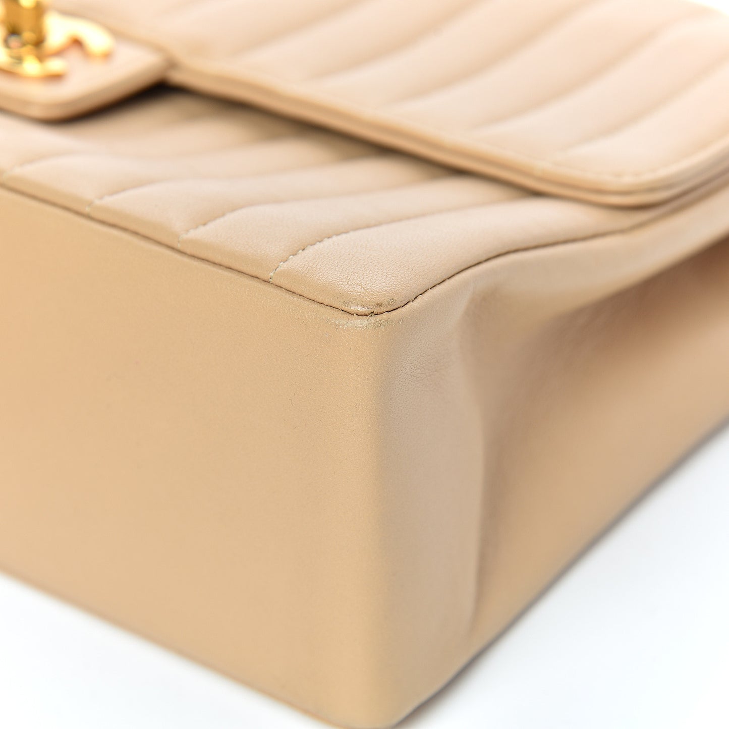 Lambskin Vertical Quilt Medium Flap Beige