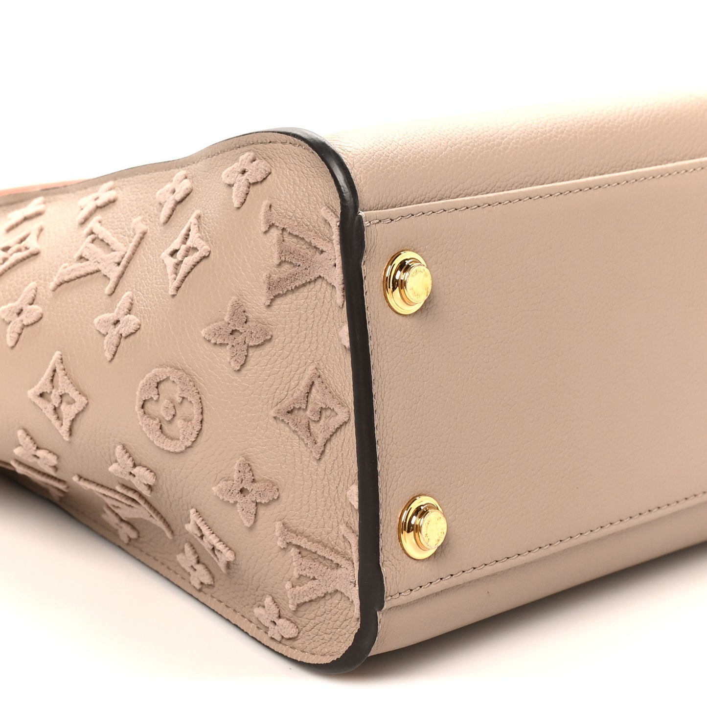 Calfskin Monogram Tufting On My Side Galet