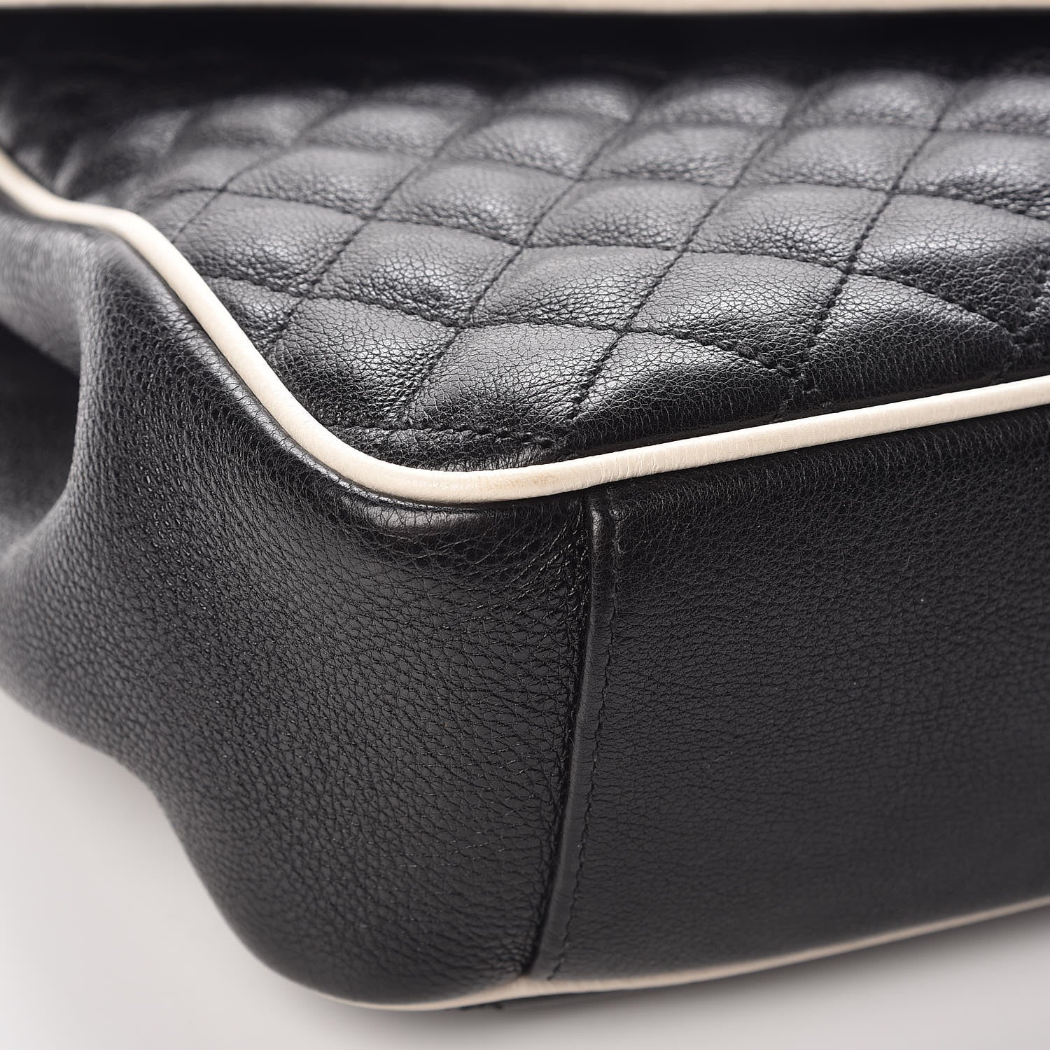 Saint Laurent Calfskin Mixed Matelasse Triquilt Large Monogram Envelope Satchel Black White 12 of 17