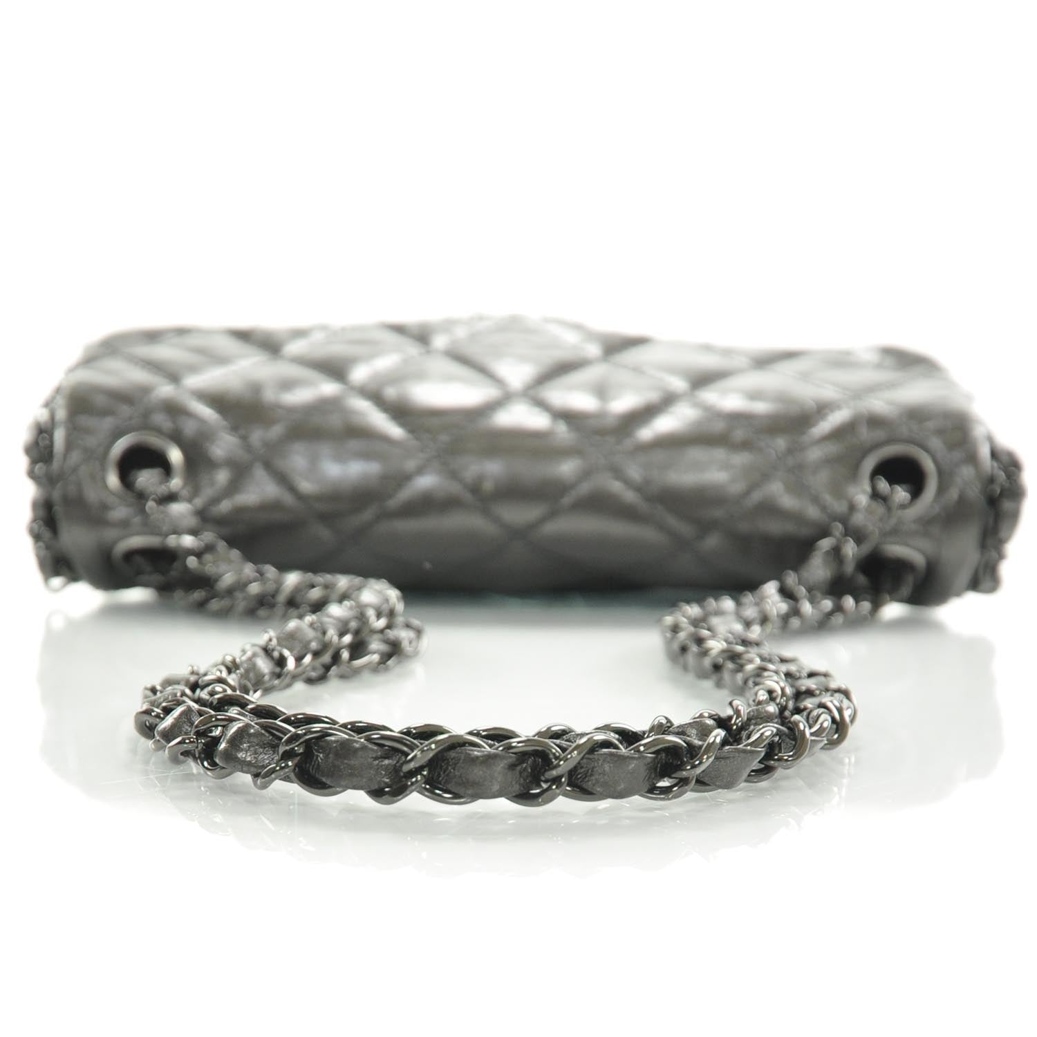 Chanel Leather Chain Me Medium Flap 4 of 9