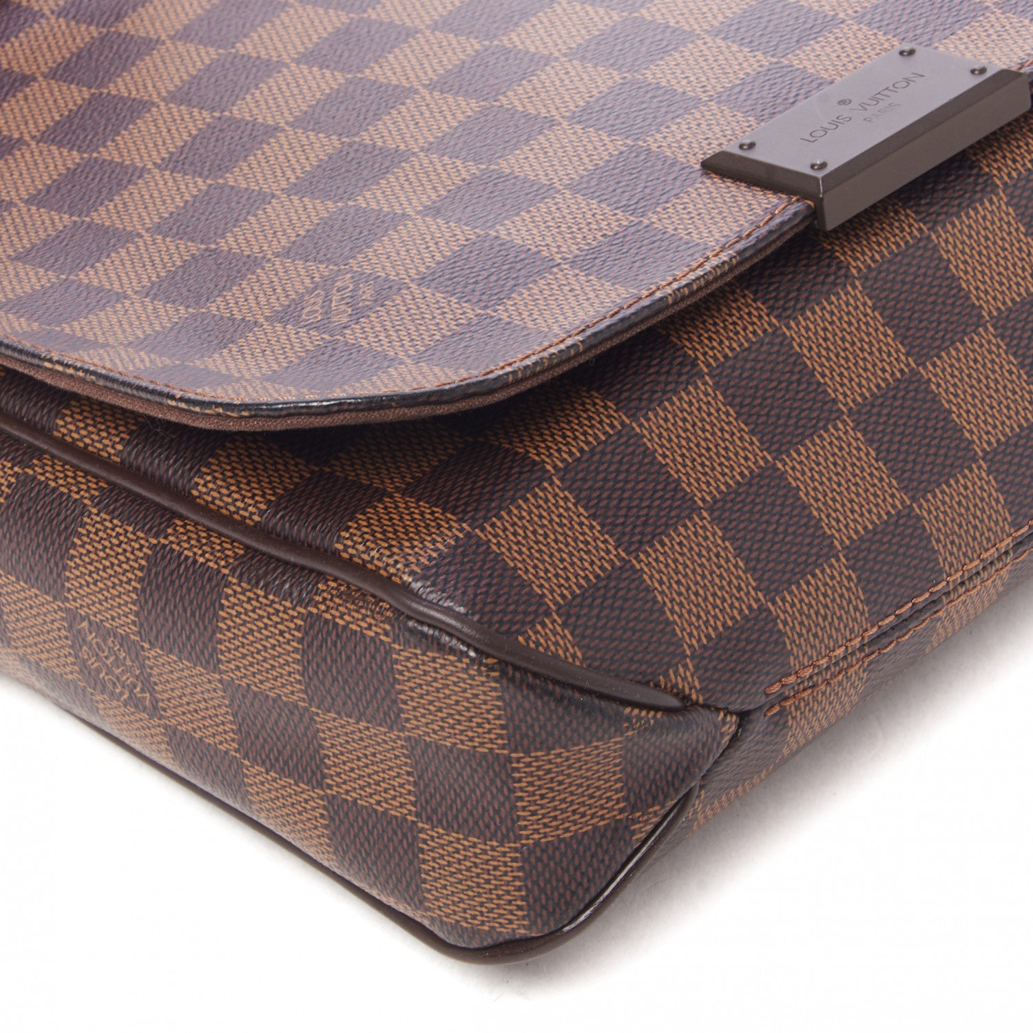 Louis Vuitton Damier Ebene District PM 8 of 8