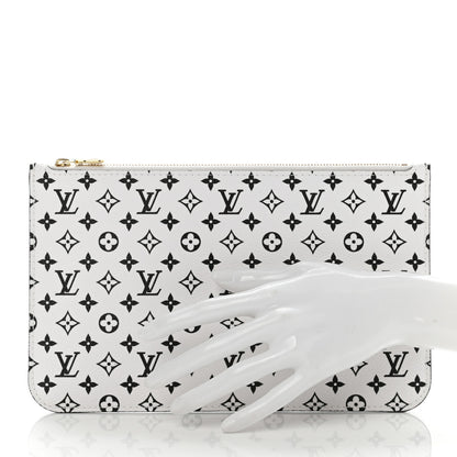 Louis Vuitton Monogram Giant Neverfull MM GM Pochette White 2 of 7