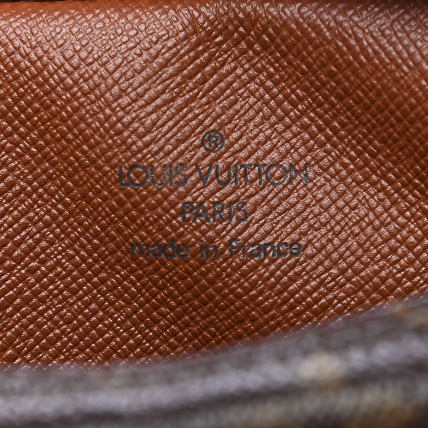 Monogram Amazone