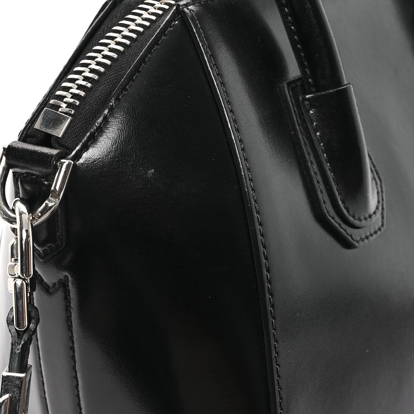 Shiny Lord Calfskin Small Antigona Black