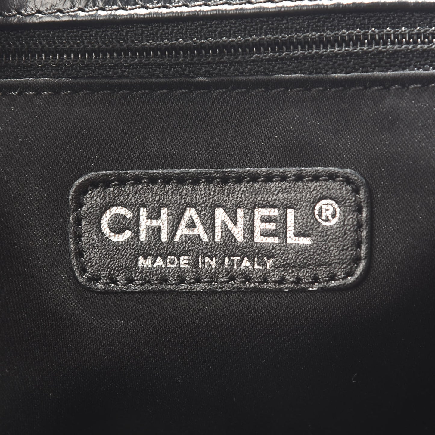 Glazed Calfskin Twisted Maxi Flap Black